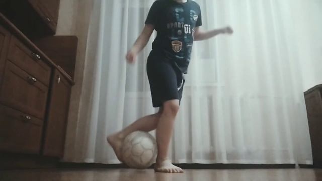 Дриблинг с мячом в 8 лет смотреть онлайн