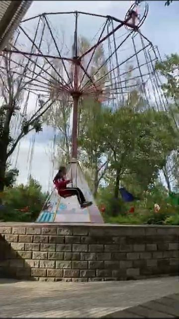 Они летают на качели дети смотреть онлайн