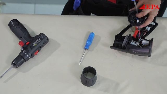 Как работает строительный фен EPA EEF 2000-6?