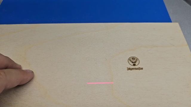 Пример гравировки и резки фанеры на УФ маркираторе 5 в? смотреть онлайн