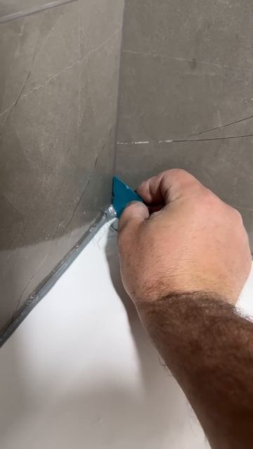 Герметизация вокруг ванны!#tiles #tilesgop #shortsyoutube #ремонт #diy смотреть онлайн