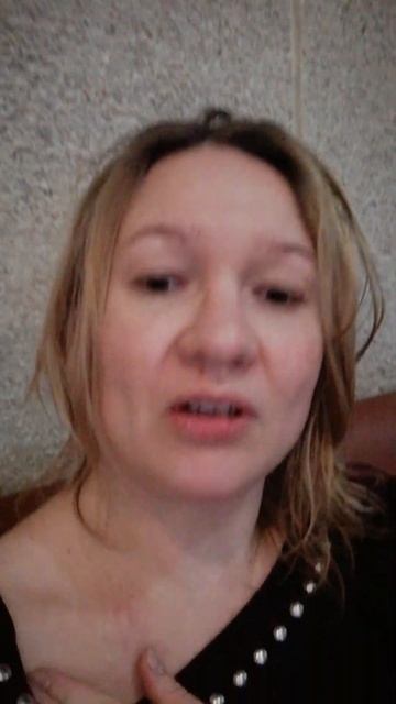 У МЕНЯ ПЯТНА ПОСЛЕ БАНИ! смотреть онлайн