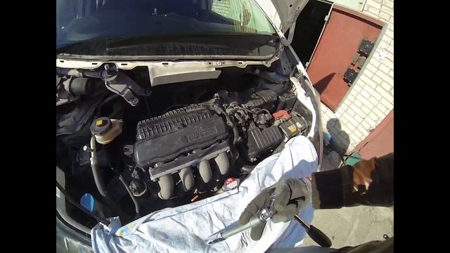 Замена свечей зажигания.💥 HONDA FREED, HONDA FREED SPIKE. Двигател? смотреть онлайн