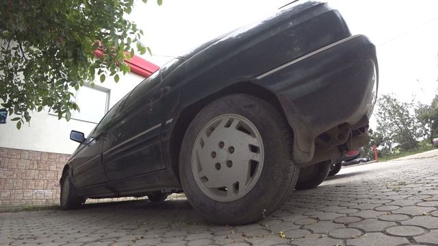 ХМ... автомобиль из прошлого, в будущем?!... #shorts