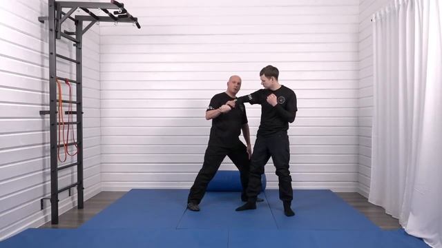 Освобождение от захвата за одноименную руку Вариант ? смотреть онлайн