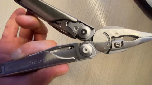 Мультитул Leatherman - не фіксується рукоятка смотреть онлайн