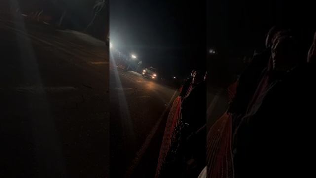 В Ангарске состоялись нелегальные гонки.  Одну машину унесло в толпу
