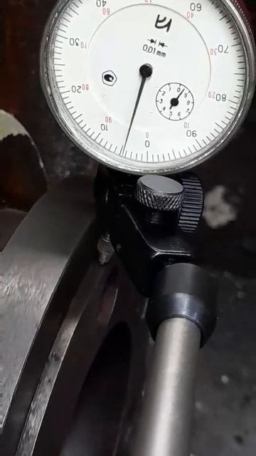 Проверка биения шпинделя токарного станка ЕК 36/750 #ток? смотреть онлайн