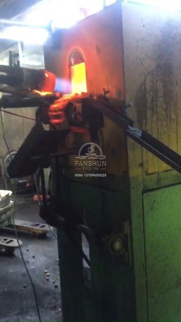 Horizontal forging press-卧式锻压机-Горизонтальный ковочный пресс смотреть онлайн