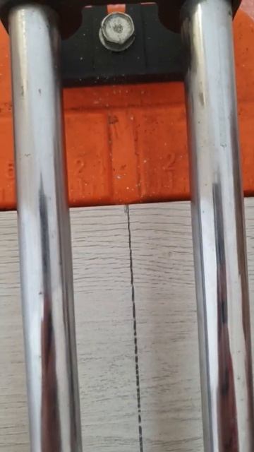 Как отрезать плиткорезом плитку. Секрет опытных и ста? смотреть онлайн