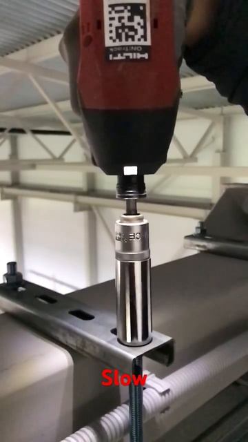 Импульсный винтоверт, замедленная съемка #электрикче? смотреть онлайн