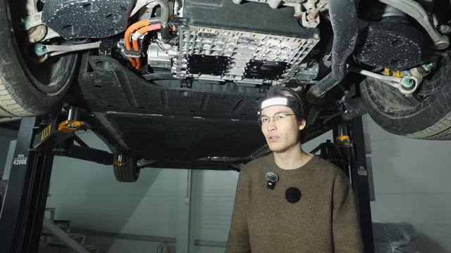 DENZA Z9GT НА ПОДЪЕМНИКЕ, ТЕСТ - ДРАЙВ, РЕЖИМ РАЗВОРОТА И КР? смотреть онлайн