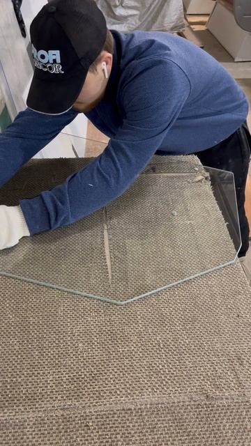 Резка стекла 6 мм Glass cutting 6 mm. #резкастекла #стекло #сте смотреть онлайн