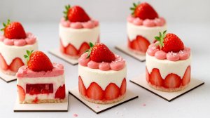 Нежное весеннее пирожное Клубника-Кокос – пошаговый рецепт освежающего десерта
