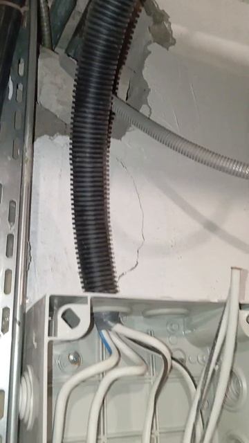 Соединение кабеля#кабель#соединение#электрика#электр смотреть онлайн