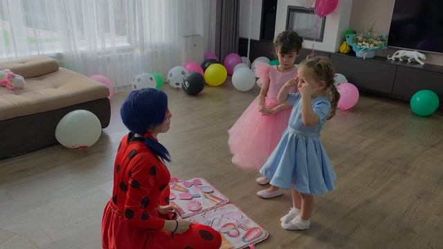 У Насти сегодня день рождения смотреть онлайн