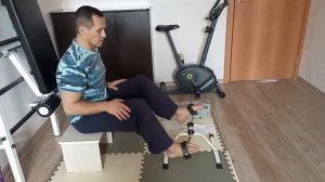 Педальный мини тренажёр для рук и ног.