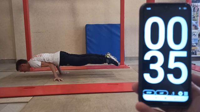 Рекорд России | Горизонтальный упор на согнутых руках смотреть онлайн