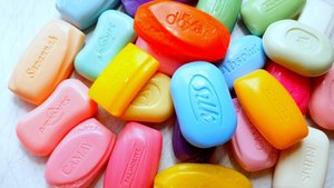 АСМР . Шуршание оберток, раскладывание и распаковка мыла без слов.