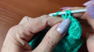 Осенняя шапочка крючком объёмным 3Д узором. Видео для ?