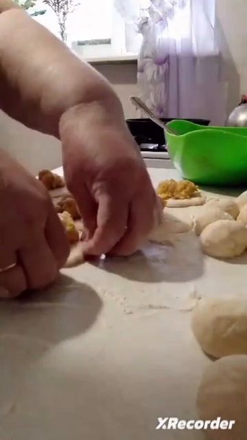 Печём пирожки #печемдома #пирожки #food #cooking #recipe #еда #вк? смотреть онлайн