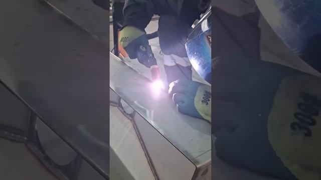 Работяга Никита #сварка #аргонодуговаясварка #welding #со?