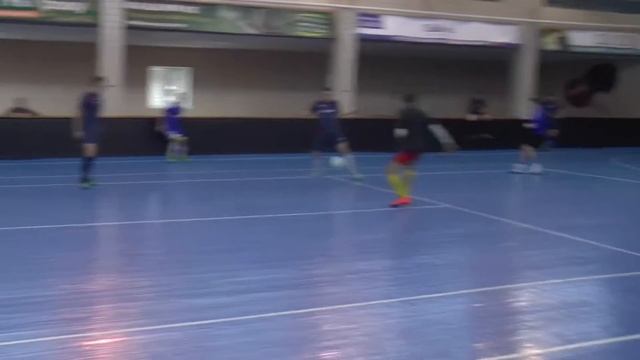 4-й тур Футзального кубка 16/17. Универсал Банк - adidas смотреть онлайн