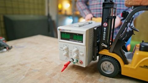 УВЕЛИЧИЛИ МОЩНОСТЬ СТРОИТЕЛЬНЫХ ИГРУШЕК В 10 РАЗ!)