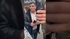 Русская Община очищает московские улицы от незаконной уличной торговли, которую устраивают приезжие