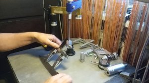 Манипулятор для заточки ножей  Мастер механик