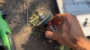 Foresta FS2640S цепная электро пила очень сильно искрит не на