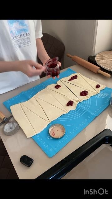 Воздушные круассаны 🥐 из дрожжевого теста смотреть онлайн