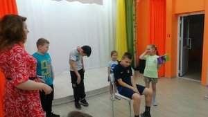 Встреча в библиотеке им. Н.К. Крупской с московской писательницей Тимашпольской.