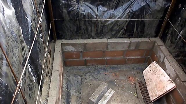Погреб в хозпостройке