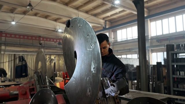 Гибка большого шнека на станке с ЧПУ: полный процесс р?
