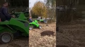 Этап   4 Подвоз биогумуса к посадочным ямам, посадка деревьев