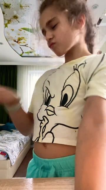 Пов: Когда учительница вызвала к доске но ты не знаешь смотреть онлайн