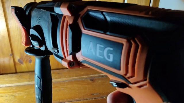 Перфоратор AEG KH 24 IE смотреть онлайн