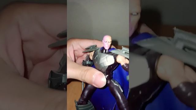 Фигурка Шреддера из мультсериала Черепашки Ниндзя смотреть онлайн