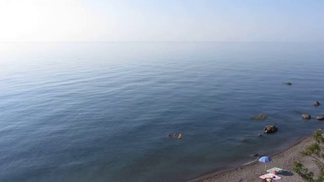 Малореченское. Дикий пляж. Выход на пляж. Лестница. Авг