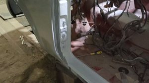 Нанесение шовного герметика, Нива.