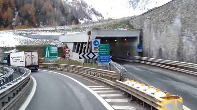 Дорога с Монблана со стороны Италии. смотреть онлайн