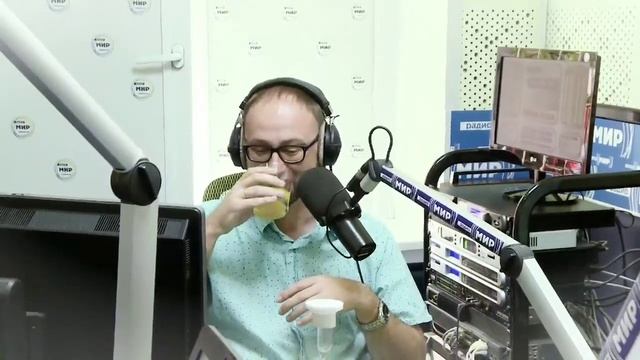 Дегустация соков в рубрике "Время есть". Утреннее шоу "Подъемная сила" смотреть онлайн