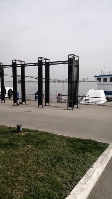 Саратовская качели на набережной Космонавтов смотреть онлайн