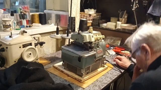 Новый лайфхак ушиваем толстый зимний свитер смотреть онлайн