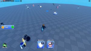 Тренируюсь быстро отбивать мяч в Blade ball