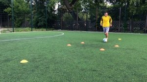 РАЗВОРОТ КРОЙФА В ФУТБОЛЕ | Футбольные упражнения