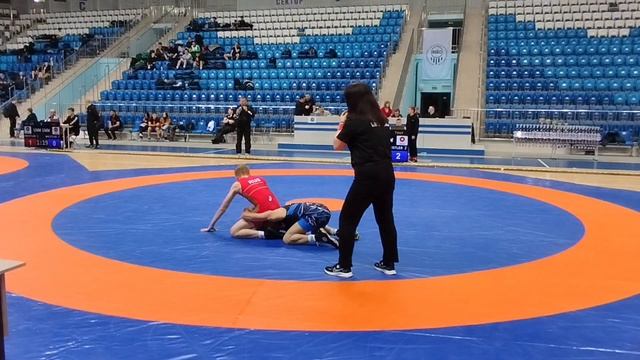 Новиков Егор ( Калуга)  - Исаев Юсиф (Коми) вольная борьб смотреть онлайн