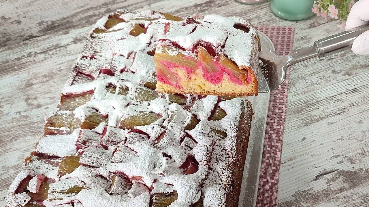 Пирог с РЕВЕНЕМ! Очень вкусный, сочный и быстрый! Всегда получается! Просто и быстро!