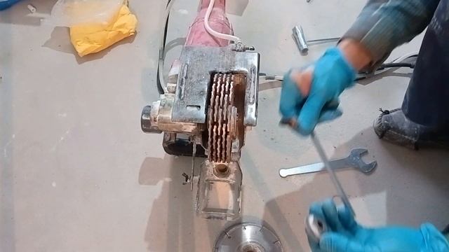 Штроборез К1331 Marble Cutter 5500w из Китая через год использов?